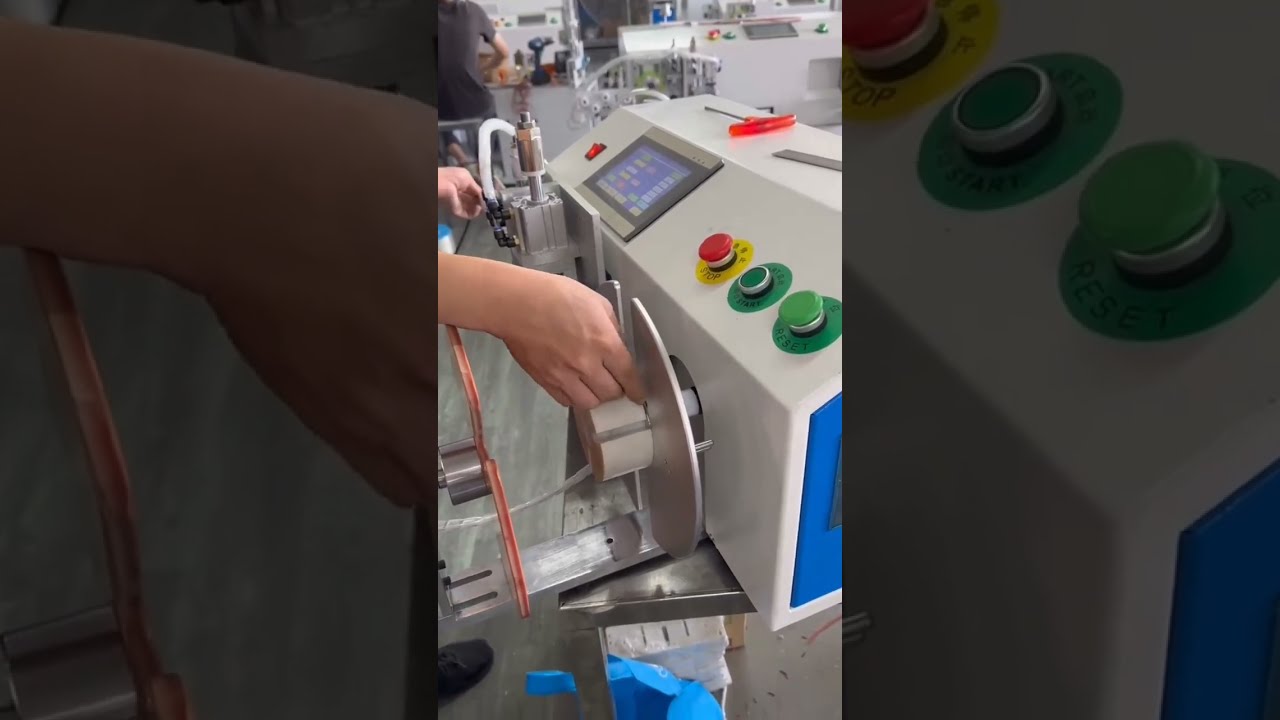 Automatisk maskin för mätning, traversering, kapning, lindning & rullning av elkablar #fabrik #maskin