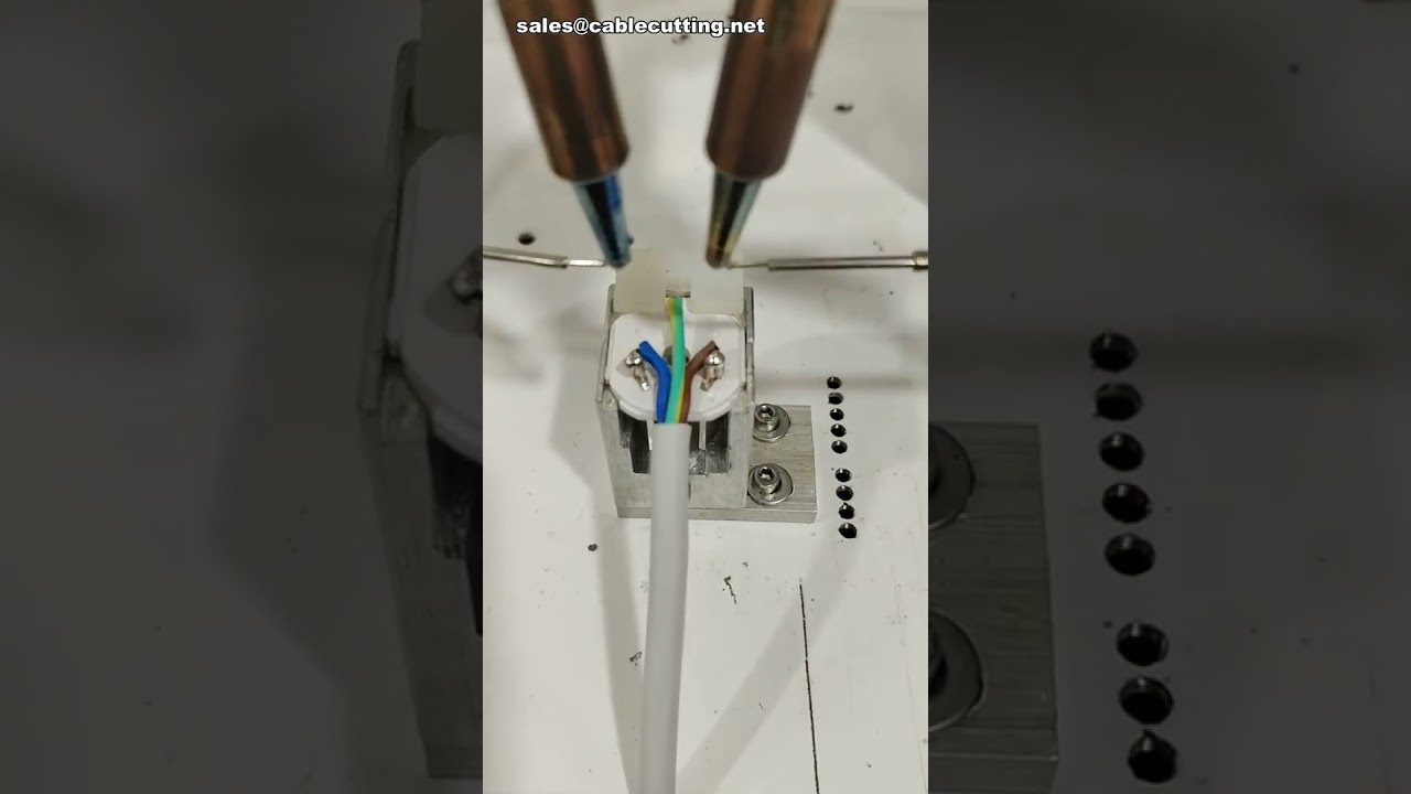 Dubbelpistol lödningsmaskin för nationell standardplugg – förtenning och täckning av blottad tråd #fabrik #maskin
