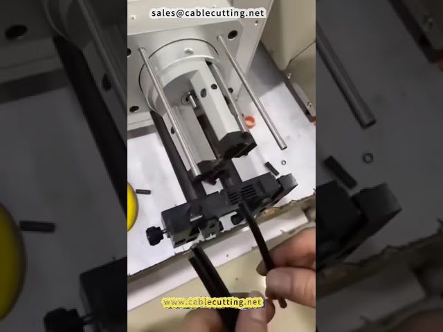 Rotationsmaskin för skärning och avisolering av koaxialkabel – Hög precision och automation