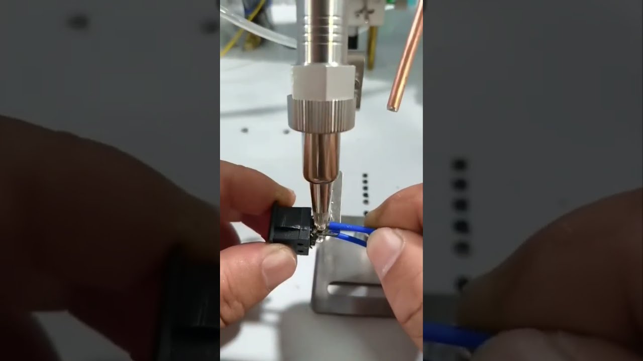 Halvautomatisk Lödmaskin med Automatisk Trådmatning – Effektiv & Precision | #lödning #automation