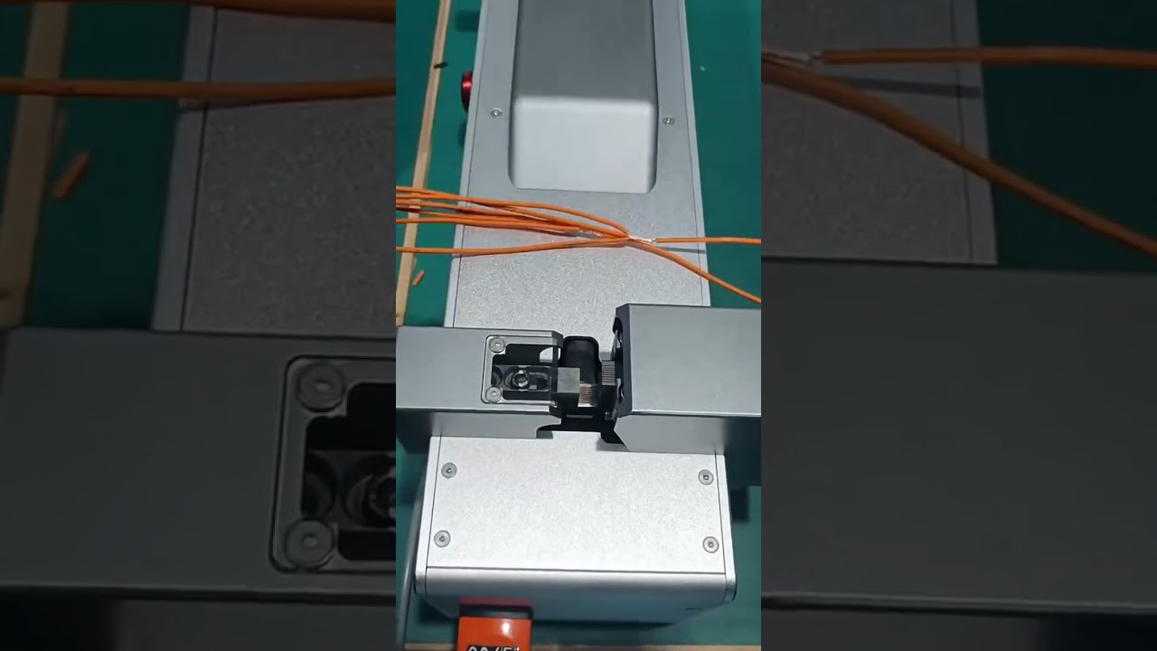 Ultrasonic svetsmaskin i verkligheten – video av utrustning för fabrik & automatisk trådavskalning